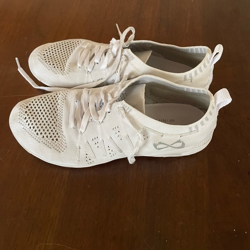 Nfinity Cheer Flyte Shoes 7 Like New